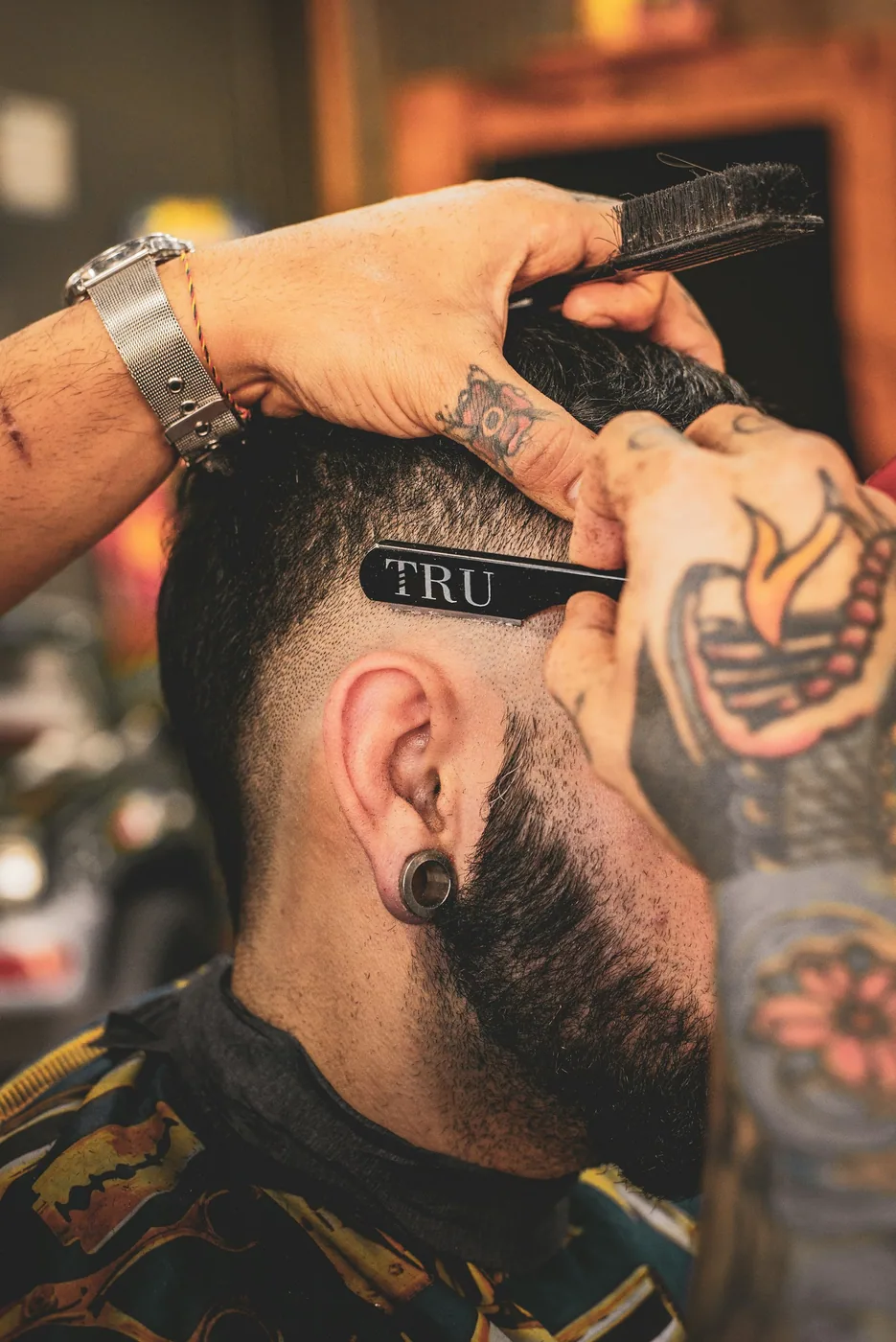 section-barbershop-haircut-1